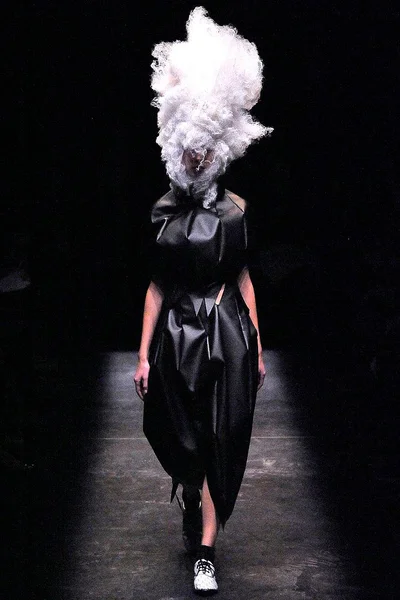 Look 1